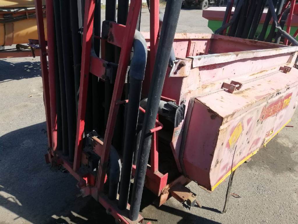 Разбрасыватель удобрений рядковый штанговый 1400$