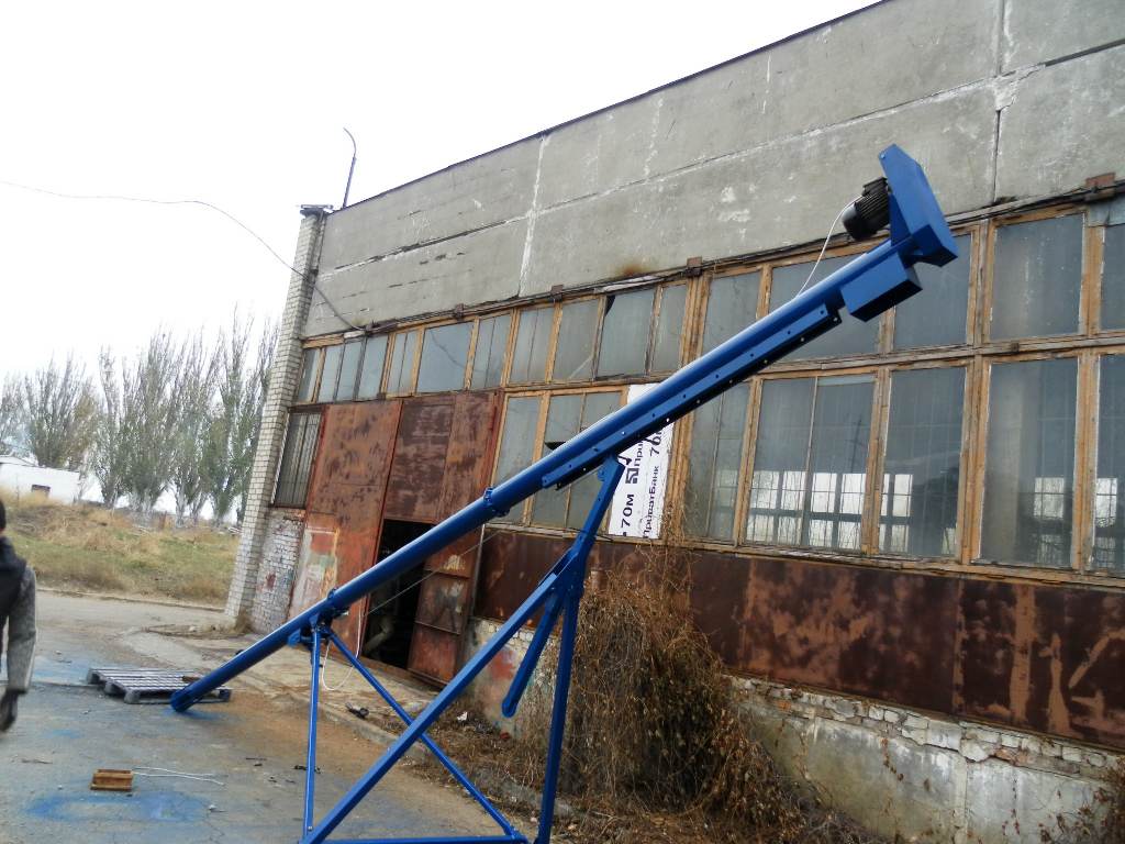 Шнековый погрузчик зерна 8м