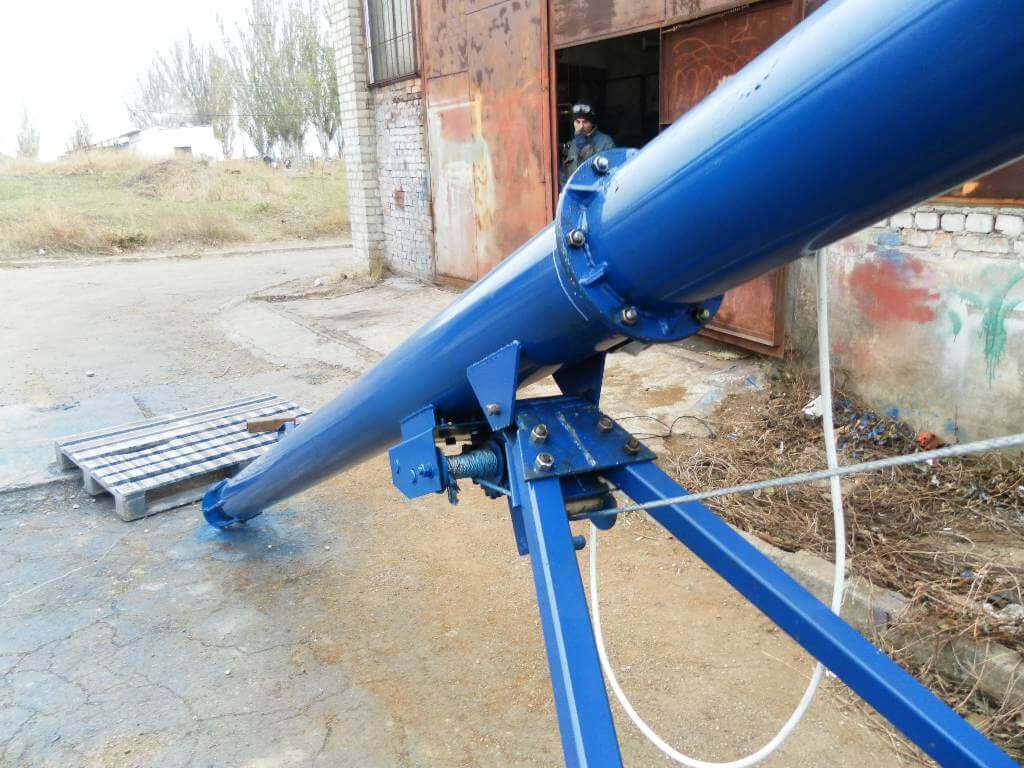 Шнековый погрузчик зерна 8м