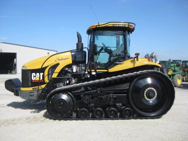 Трактор гусеничный 2005 Challenger MT855B