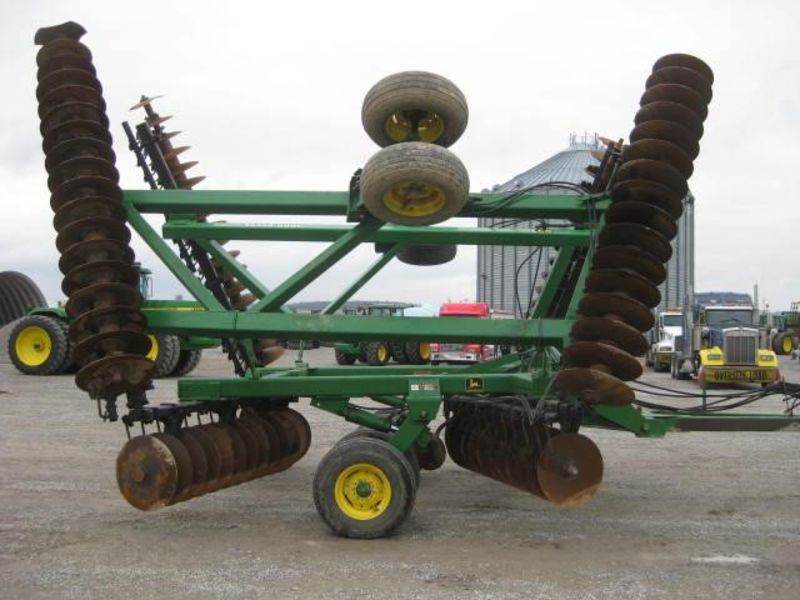 Дисковая борона John Deere 630
