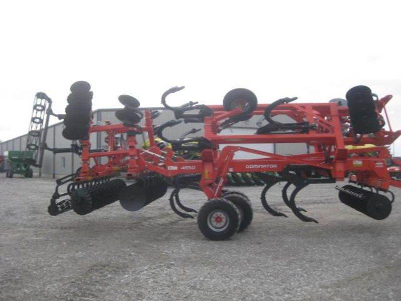 Дисколаповая борона рыхлитель риппер 2013 Kuhn Krause DOMINATOR 4850-18