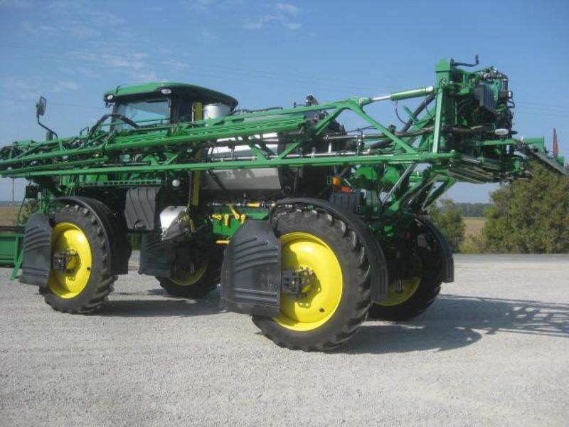 Самоходный опрыскиватель 2016 John Deere R4038