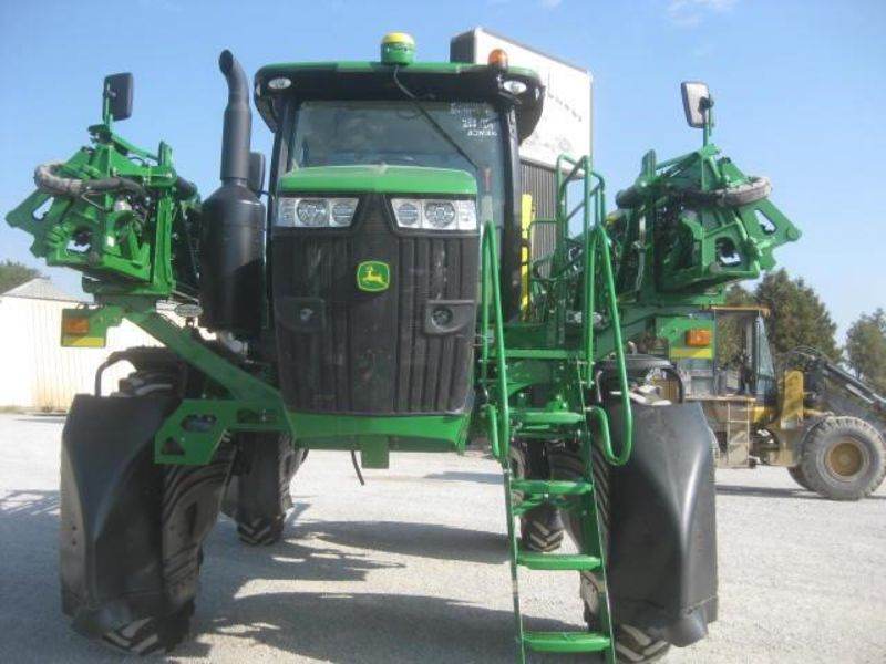 Самоходный опрыскиватель 2016 John Deere R4038