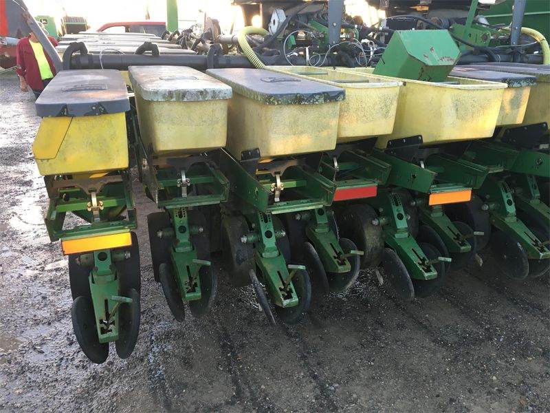 Сеялка John Deere 1780 