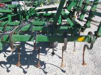 Культиватор 1998 John Deere 980