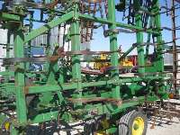 Культиватор 1998 John Deere 980